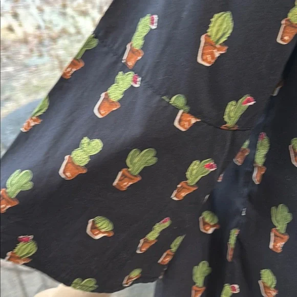 Black Cactus Print, Cotton, Off-Shoulder Top, 3/4 Sleeve, Like New, Large - Picture 8 of 10
